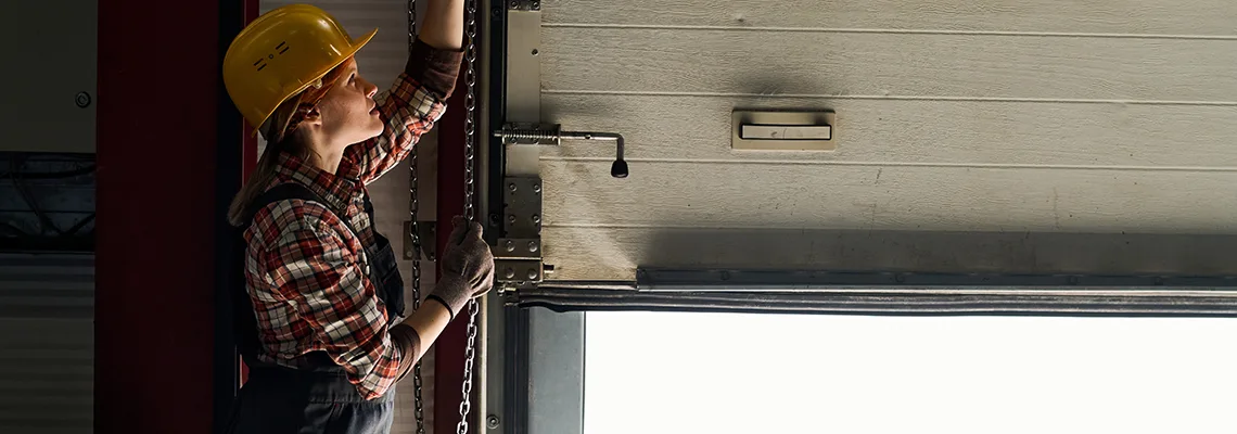 Overhead Garage Door Technician in Boca Raton, FL