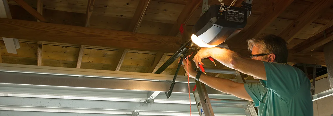 Garage Door Panel Troubleshooting in Boca Raton, Florida